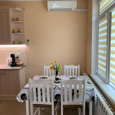 Sea Garden Two Bedroom Lux Apartament