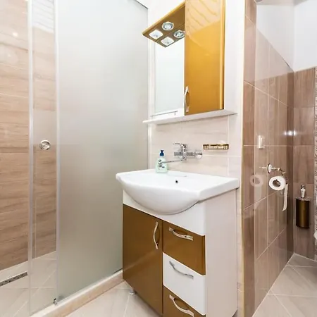 Apartman Sea Garden Two Bedroom Lux